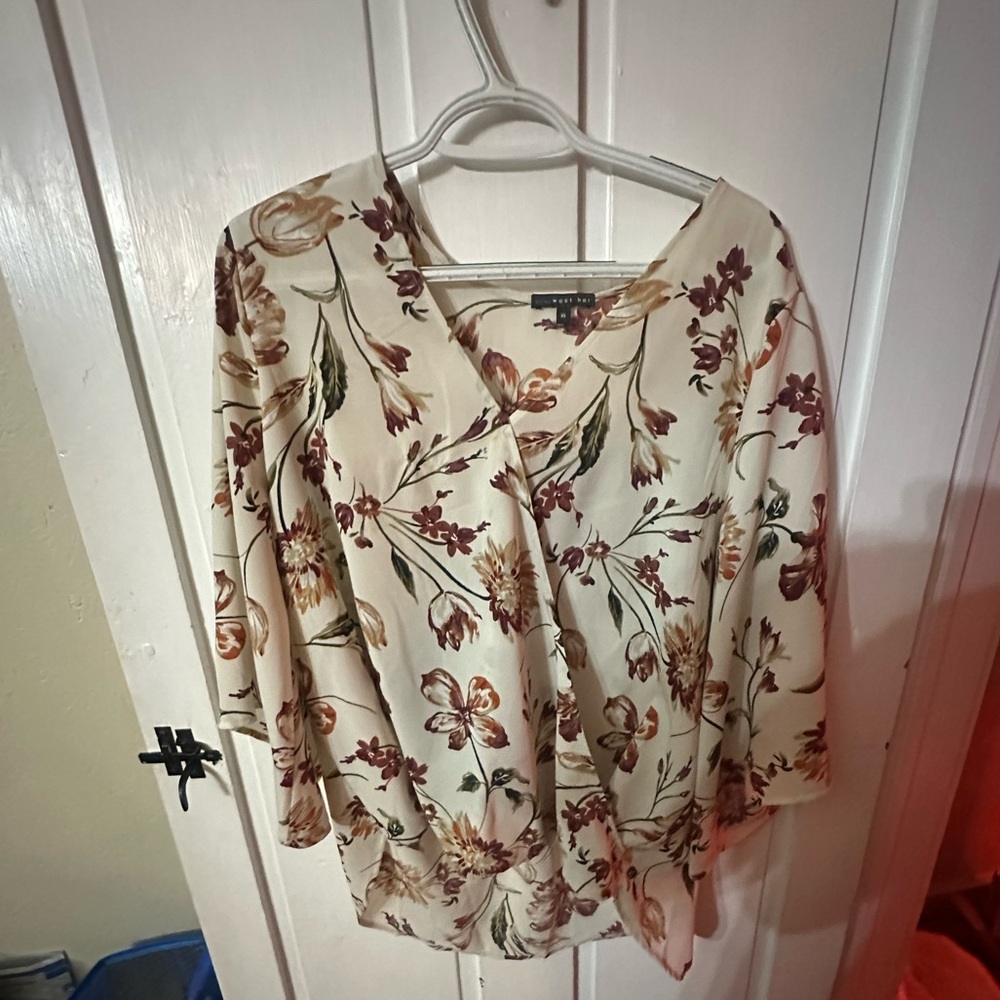 West Kei Floral Print Blouse - Cream and floral - XL
